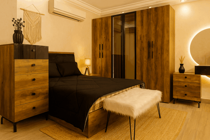 Black Oak Master Bedroom (With Dressing)