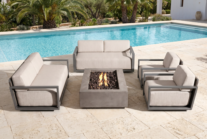 Pentagone Outdoor Set
