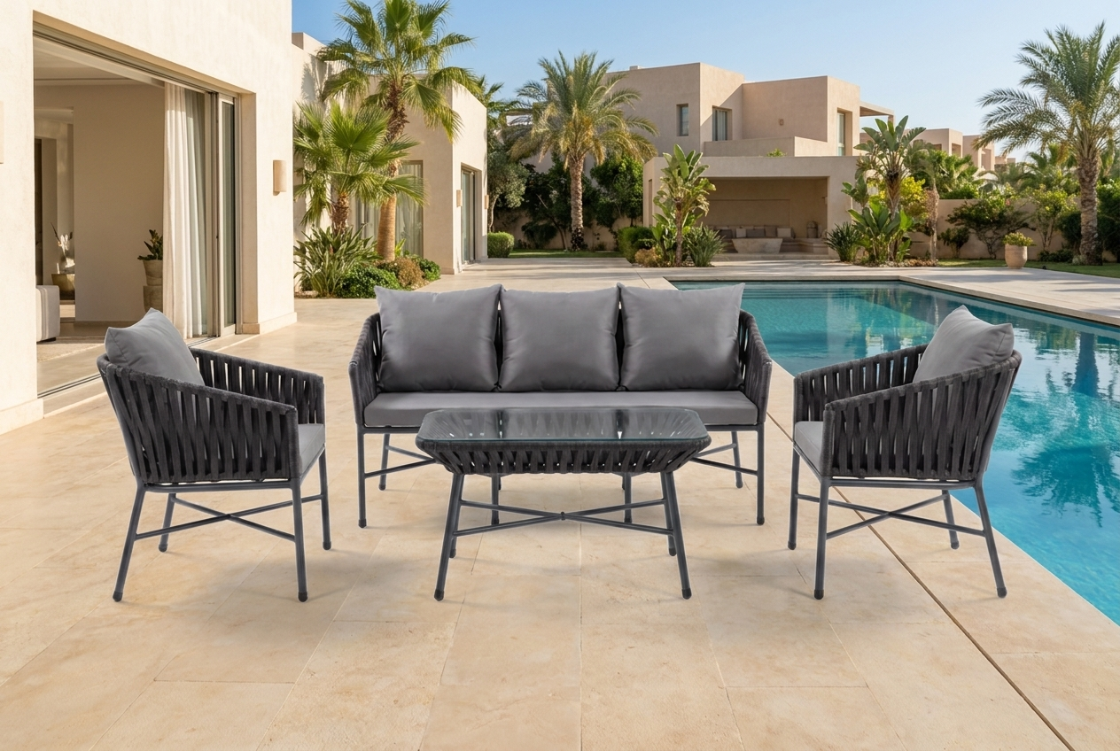 Rai Outdoor Set
