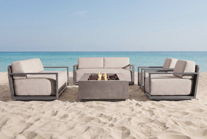Pentagone Outdoor Set