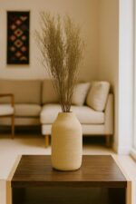 Linear Vase - Image 2